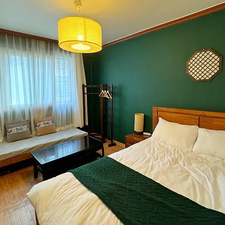 La Tulipe Apartment
